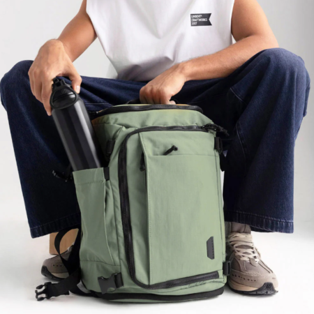 In a world where mobility and organization are essential, BAGSMART has positioned itself as a go-to brand for functional, stylish, and travel-friendly bags and accessories. Designed for modern lifestyles, BAGSMART focuses on making everyday travel—whether for work, leisure, or daily commuting—more efficient and stress-free.