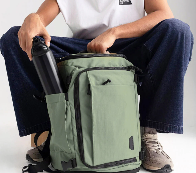 In a world where mobility and organization are essential, BAGSMART has positioned itself as a go-to brand for functional, stylish, and travel-friendly bags and accessories. Designed for modern lifestyles, BAGSMART focuses on making everyday travel—whether for work, leisure, or daily commuting—more efficient and stress-free.